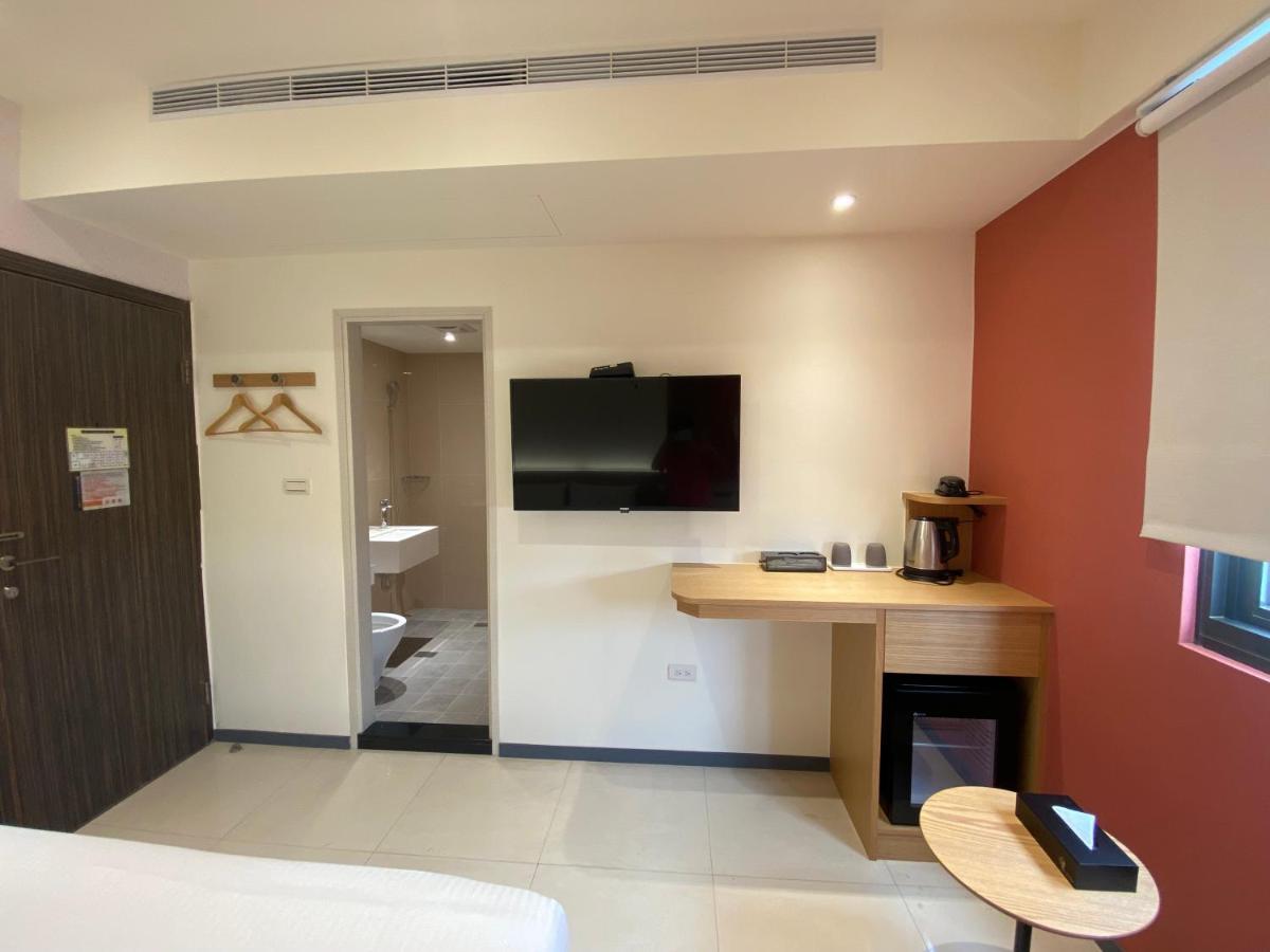 Fu Kuang Hotel Pingtung Bagian luar foto