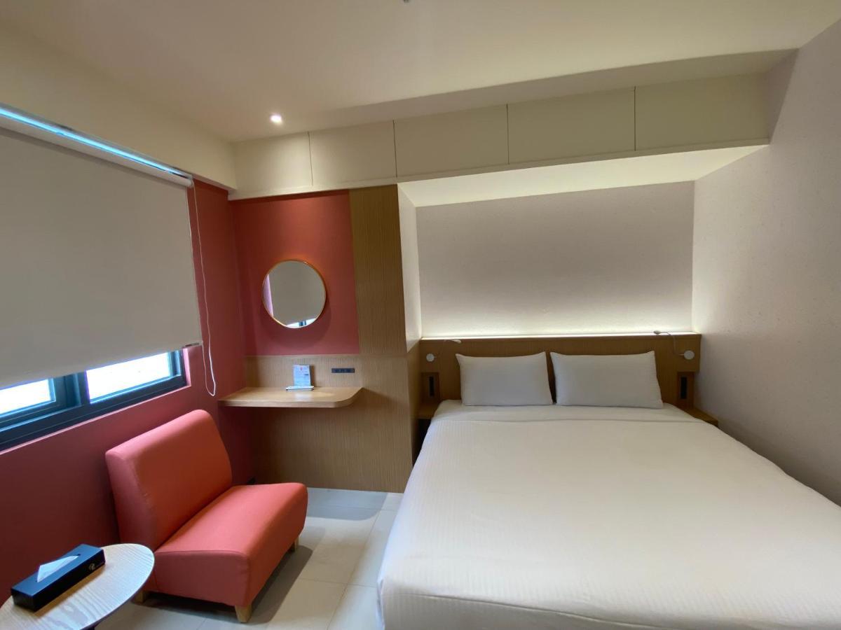 Fu Kuang Hotel Pingtung Bagian luar foto